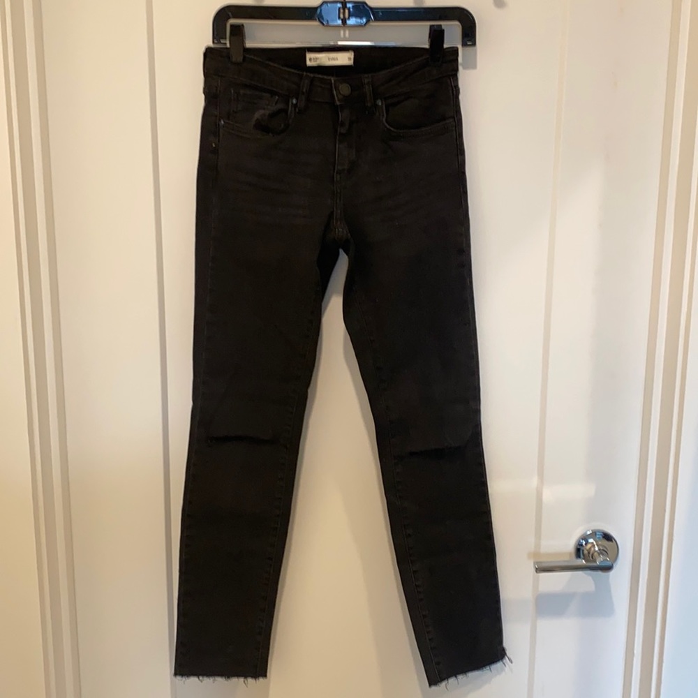 Skinny black ripped jeans like new
